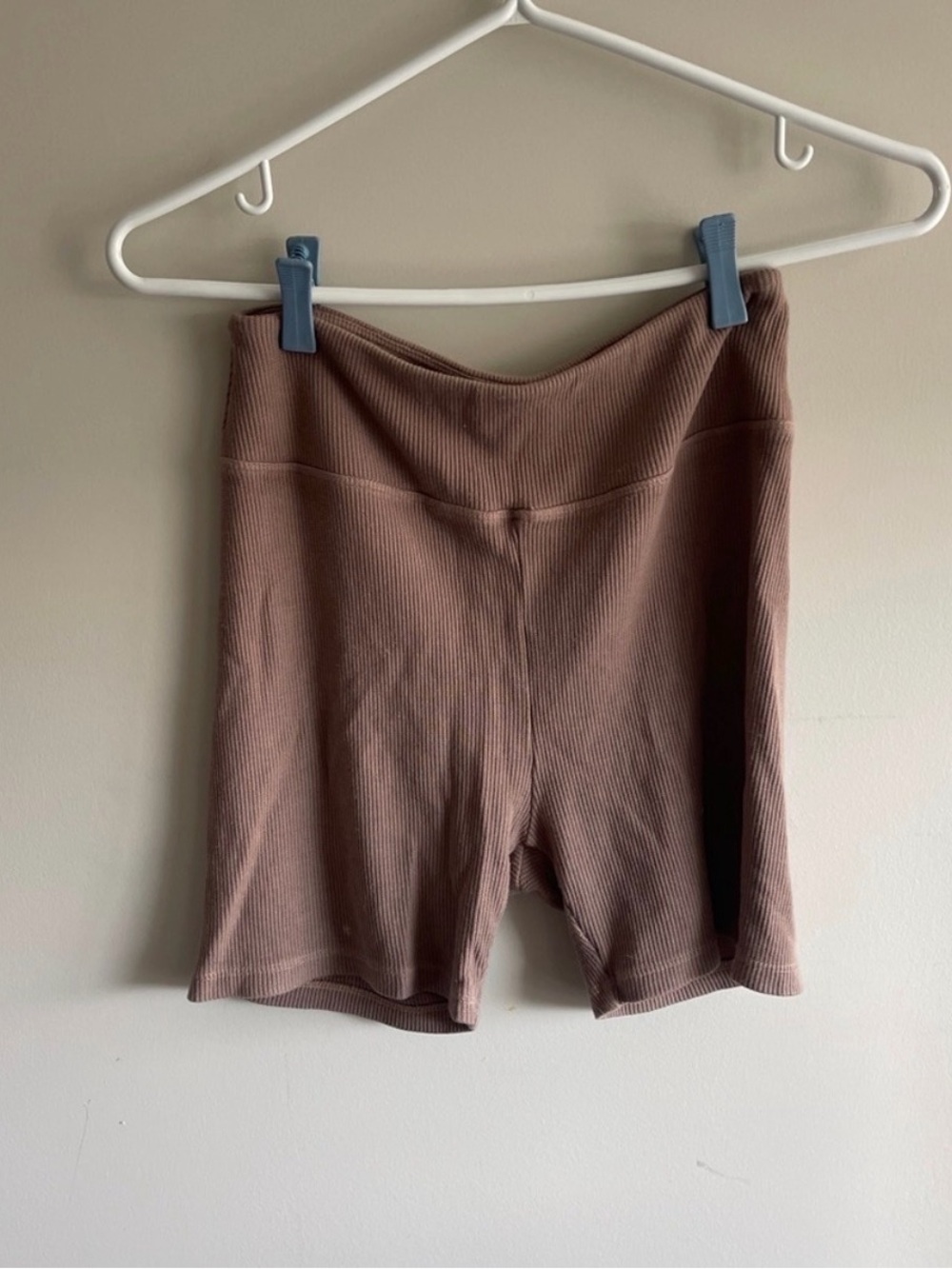 Year of Ours Brown Ribbed Shorts Small
